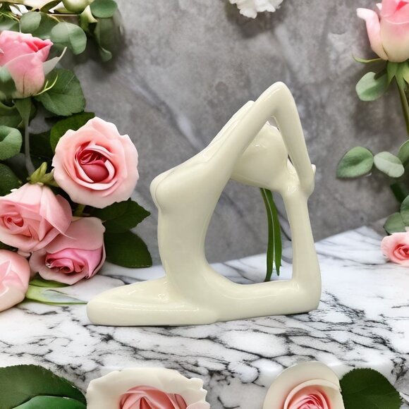 Ceramic Abstract Yoga Pose Sculpture Figure White 4" Tall - Picture 1 of 3